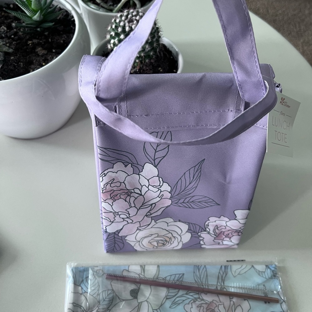 Erin Condren Flora Lunch Tote and reusable Straw